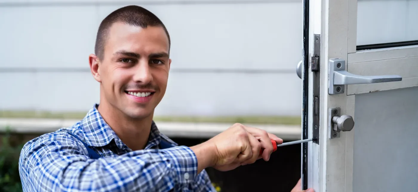 Henry's Key <br/>And Lock Service!